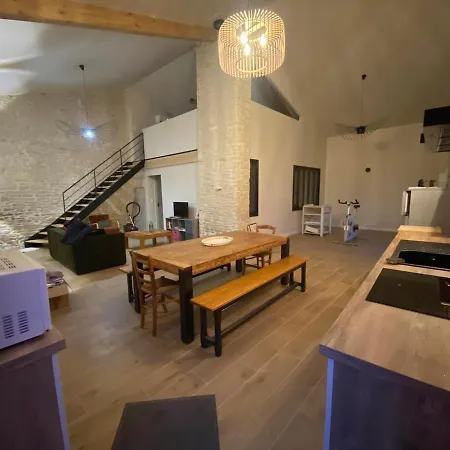 Holiday home Charose Maison Dans Le Marais Poitevin *